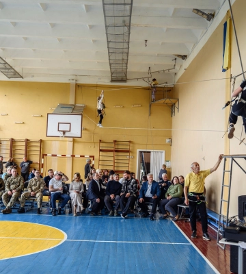 У Каневі відкрили адаптивний скалодром у школі (ФОТО)