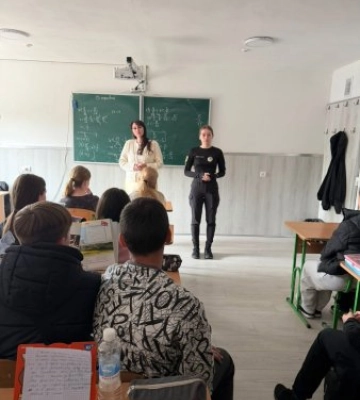 Небезпека в соцмережах: закарпатських школярів попередили про вербування та «легкі гроші»