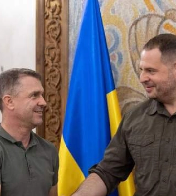 Допомагав Тимощуку, лобіював Реброва: як Андрій Єрмак впливає на український футбол