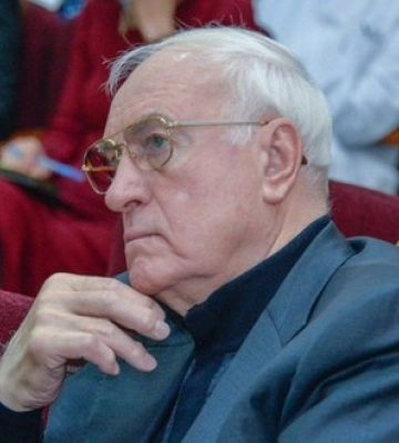 Шахраї ошукали 79-річного експосадовця на 7 млн. грн., їм повідомили про підозру – прокуратура