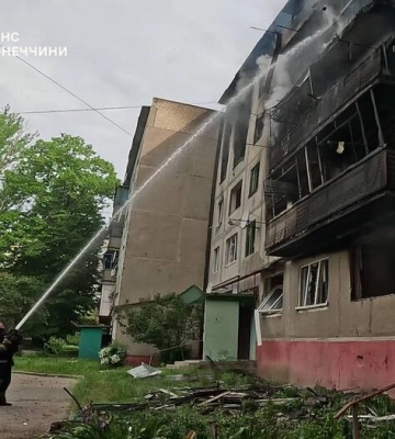 У Дружківці внаслідок російського авіаудару загинула людина (, )