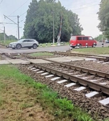 Залізничники Волині б’ють на сполох через різке зростання кількості ДТП на переїздах