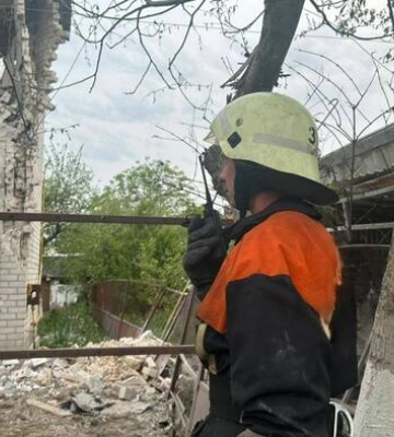 Рашисти вдарили по приватному сектору Чернігова — двоє постраждалих