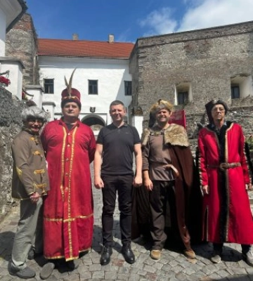Аромат історії та лицарські бої: Мукачівський замок «Паланок» на день став безкоштовним порталом у минуле