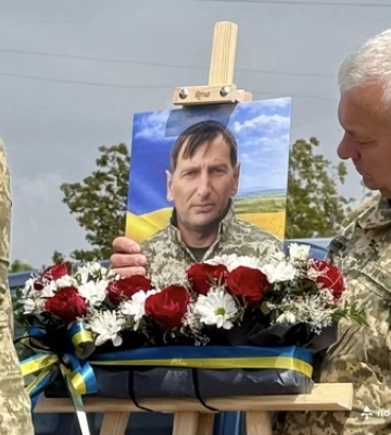 Схилімо голови в скорботі: сьогодні Волинь проводжає в засвіти Героя