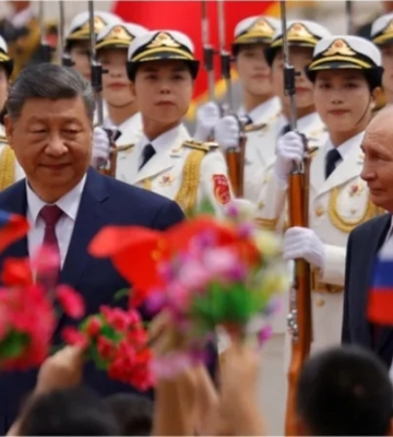 У Пекіні Путіна зустріли пишніше, ніж Трампа, але бажаного диктатор РФ від Сі Цзіньпіна не домігся — The Guardian