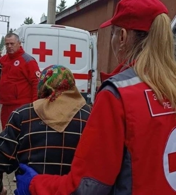 УЧХ зустрів евакуаційний потяг із Донеччини у Хмельницькому