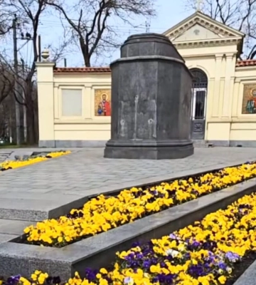Письменниця звернулася до влади Одеси з пропозицією встановити скульптуру чумацтву