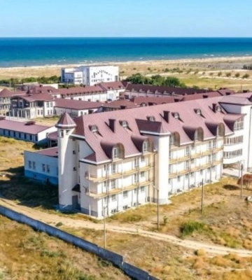 РФ вдарила по Білозерці на Херсонської області, є поранений