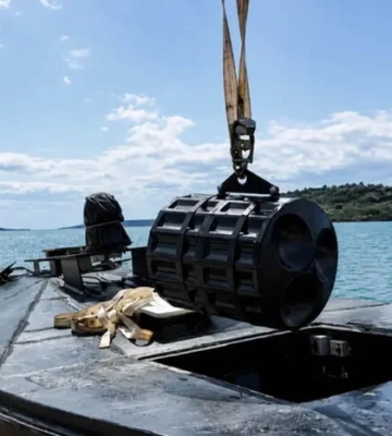 Греція вимагає від Києва вибачень через нібито український морський дрон, який знайшли біля берегів країни