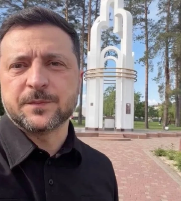 Зеленський у Славутичі заявив, що Україна додатково посилить кордон, а Лукашенко має «бути в тонусі» у разі агресії