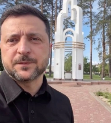 Зеленський у Славутичі: Україна додатково посилить кордон, а Лукашенко має «бути в тонусі» у разі агресії