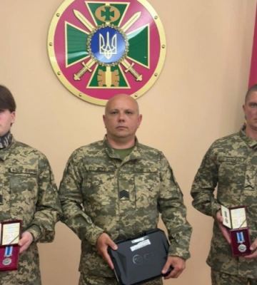 Троє прикордонників з Волині отримали державні нагороди за мужність на фронті