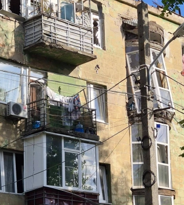 Потрощені будинки і десятки поранених: наслідки атаки по Дніпру