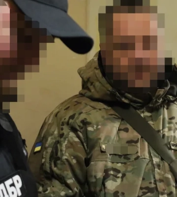 Проиграл 9,7 млн зарплат военных в азартные игры: на Днепропетровщине экс-финансист бригады ВСУ получил приговор