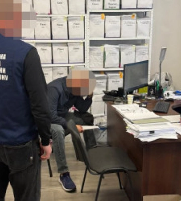 Намагалися залишити службу на підставі підроблених довідок: повідомлено про підозру військовим з Рівненщини