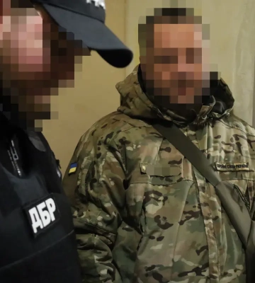 Ексфінансиста бойової бригади засудили за привласнення 9,7 млн грн, які він програв у казино