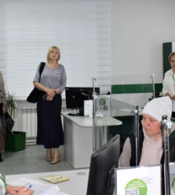 Українці скаржаться на масові затримки пенсій та соцвиплат