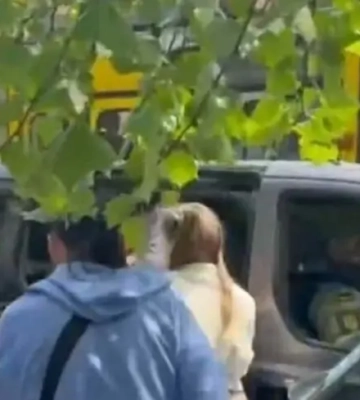 У Львові група людей напала на авто військовослужбовців ТЦК