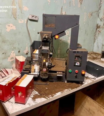 У Харкові ліквідували два нелегальні тютюнові бізнеси: вилучили продукції на понад 37 млн