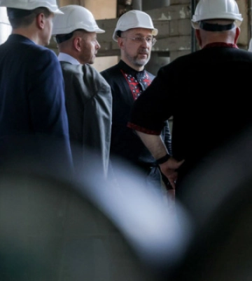 Шмигаль та гендиректор Siemens Energy відвідали один з енергооб’єктів у Києві
