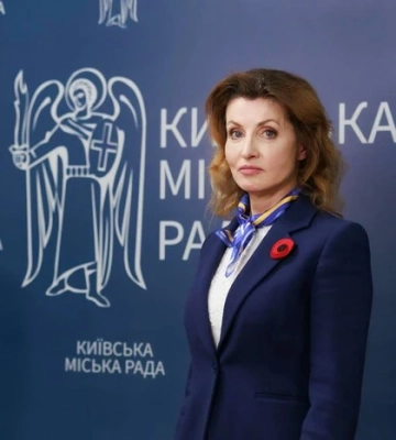 Дружина Порошенка обростає фірмами з екзотичними назвами