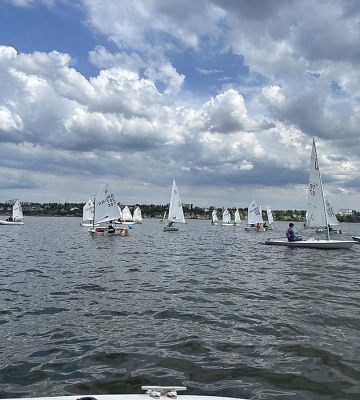 У Миколаєві пройшов Відкритий чемпіонат міста з вітрильного спорту серед юнаків та дівчат