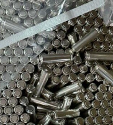 На Львівщині викрили ділків, які підробляли батарейки Duracell