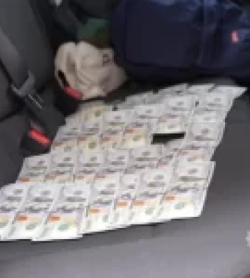 Поліція затримала військового за хабар у 5000 доларів