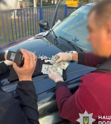 На Волині викрили групу, яка легалізувала та продавала «гуманітарні» авто для ЗСУ з ЄС