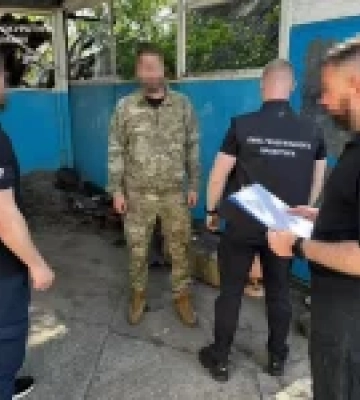 Збут 500 кг вибухівки за $88 тисяч: ще двоє військових отримали підозру