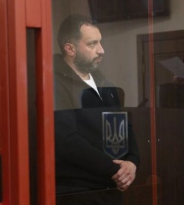 Прикриття мережі «порноофісів»: четверо підозрюваних поліцейських вийшли під заставу