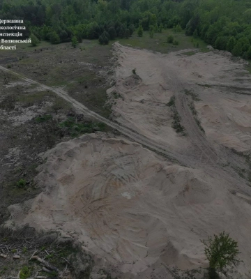 На Волині виявили незаконний видобуток піску на площі понад 3 гектари