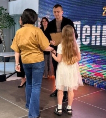 У Хмельницькому 15 родин військових та ветеранів отримали сертифікати на житло