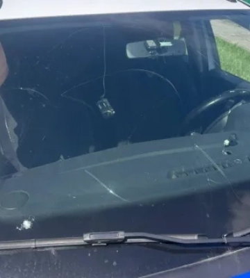Дрон РФ вдарив по поліцейському авто на Чернігівщині