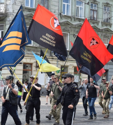 Львів відзначає День Героїв: містом пройшов марш пам’яті