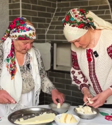 Як на Волині готують домашній сир у маслі