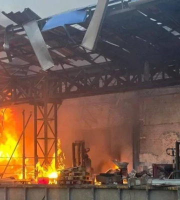 Харківське депо Нової пошти тричі атакували дрони за добу