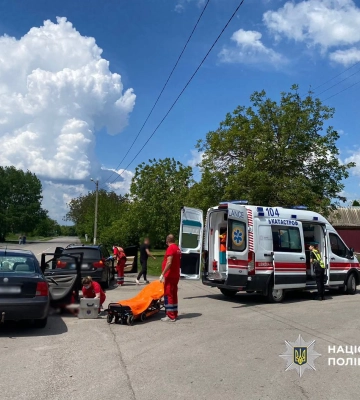 На Черкащині внаслідок ДТП постраждали 42-річна жінка та 4-річна дитина, - поліція. ФОТО