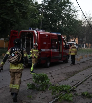 Російські ракети і безпілотники цілили у житлові будинки Києва