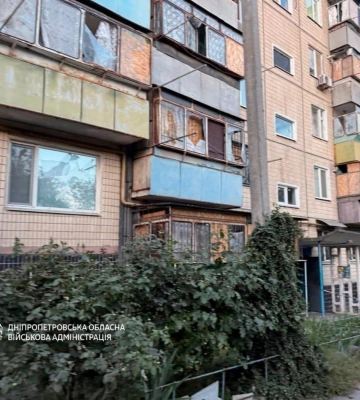 Росіяни вдарили по житловим будинкам на Дніпропетровщині: серед поранених є діти