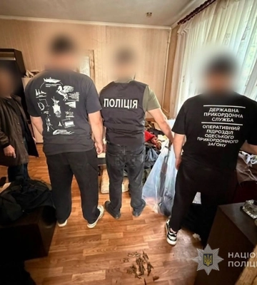 Самовільно залишив військову частину та вивіз додому арсенал зброї - на Одещині затримано дезертира