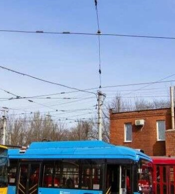 Транспортний колапс у Дніпрі: десятки маршрутів змінено через масштабні ремонти