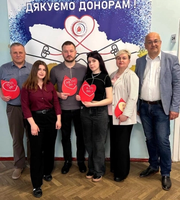 Працівники Державного архіву Рівненщини стали донорами крові