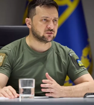 Зеленський: Путін все ще своїми ракетами перемагає житлові будинки