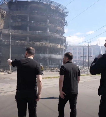 Під час масованої атаки на Київ пошкоджена будівля МЗС