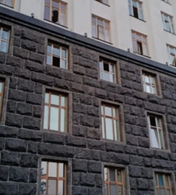 Будівля уряду пошкоджена внаслідок атаки РФ на Київ, - Свириденко. ФОТО