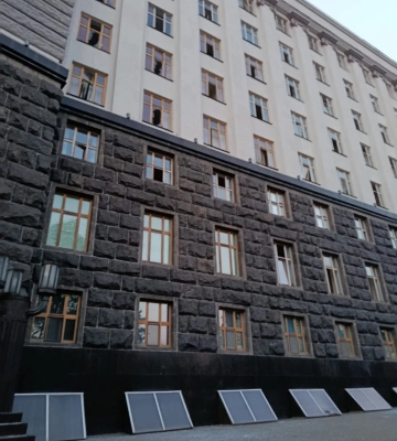 Атака РФ на Київ: будівля МЗС зазнала пошкоджень. ФОТОрепортаж