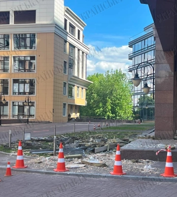 У Києві під час російської атаки пошкоджено будинок, де квартира Міндіча