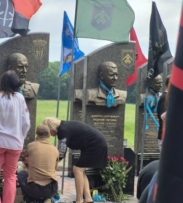 На Пантеоні Героїв у Холодному яру на Черкащині відкрили пам’ятні погруддя полеглим бійцям